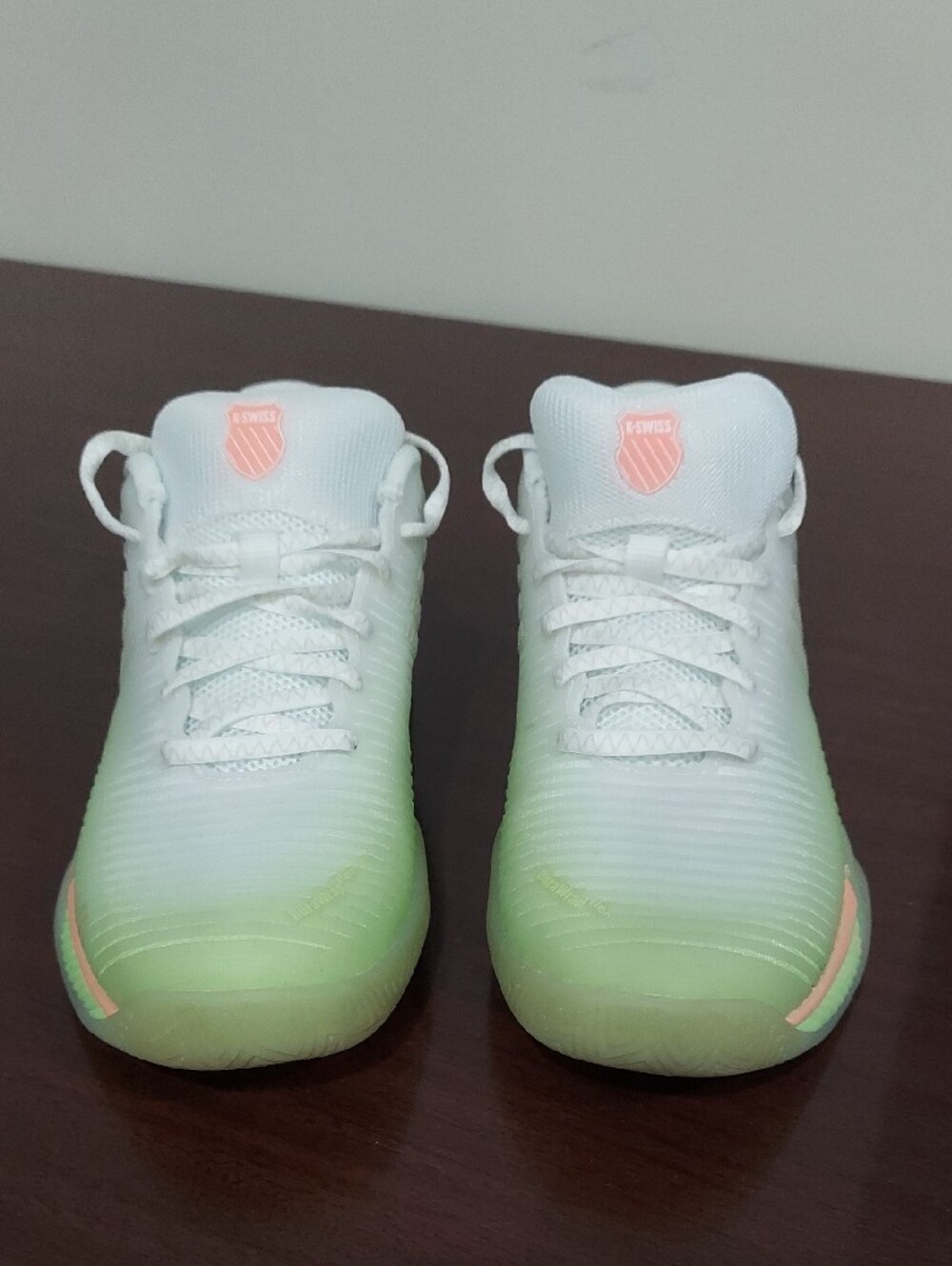 K-Swiss Hypercourt Express 2 Tennis Shoe - Picture 2 of 11